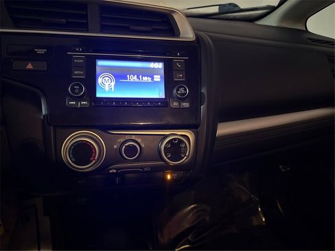 Used 2020 Honda Fit LX image 27