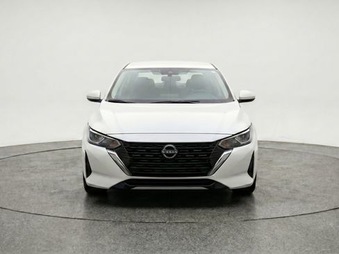 Used 2025 Nissan Sentra S FWD image 2