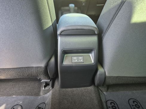 Used 2025 Toyota Corolla LE FWD image 14