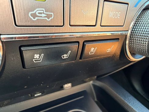 Used 2019 Toyota Tundra 1794 Edition AWD/4WD image 19