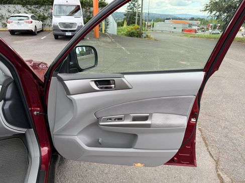 Used 2010 Subaru Forester 2.5X Premium AWD/4WD image 20