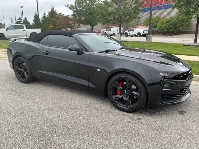Used 2023 Chevrolet Camaro SS RWD image 2
