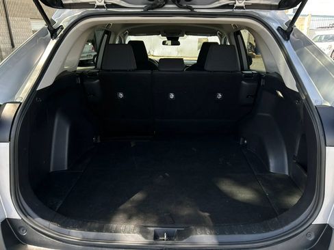 Used 2022 Toyota RAV4 LE image 13