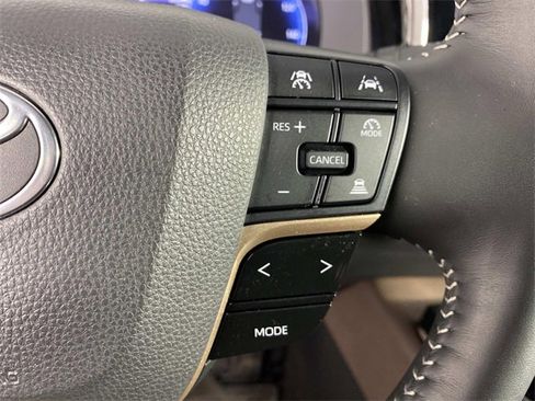 Used 2024 Toyota Crown Limited w/ Advanced Technology Package image 17