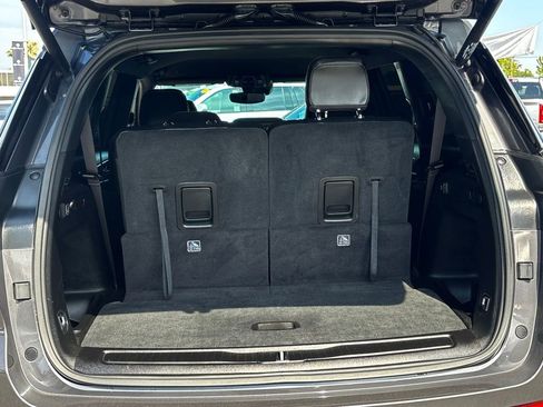 Used 2023 Jeep Grand Cherokee L Altitude image 22