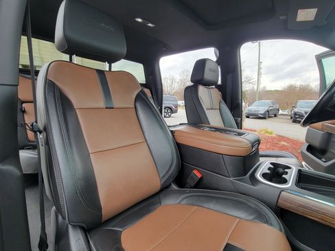 Used 2020 Chevrolet Silverado 3500 High Country image 50