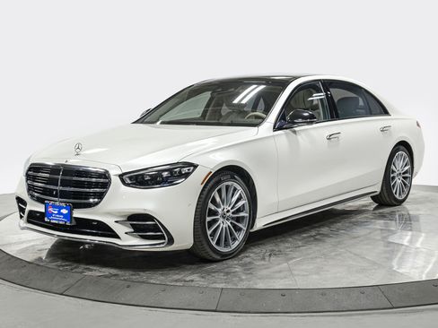 Used 2022 Mercedes-Benz S 500 4MATIC image 1