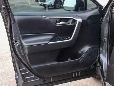 Used 2025 Toyota RAV4 XLE Premium FWD image 21
