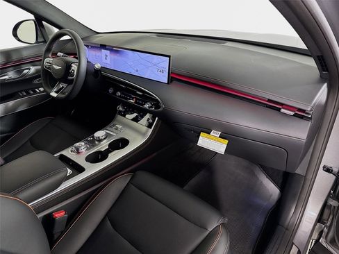 New 2026 Genesis GV70 2.5T Sport Prestige AWD/4WD image 31