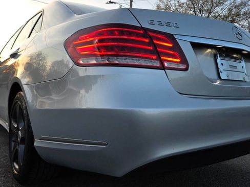 Used 2014 Mercedes-Benz E 350 4MATIC Sedan image 12