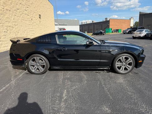 Used 2014 Ford Mustang Coupe w/ V6 Performance Package RWD image 6