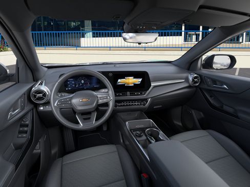 New 2026 Chevrolet Equinox LT w/ Convenience Package II FWD image 15