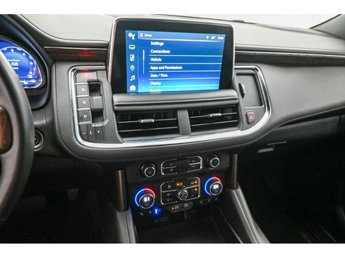 Used 2023 Chevrolet Tahoe High Country AWD/4WD image 16