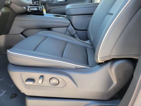 New 2026 Chevrolet Tahoe Premier image 9