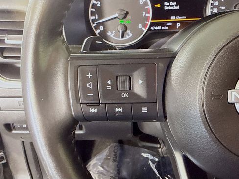 Used 2022 Nissan Rogue S AWD/4WD image 14