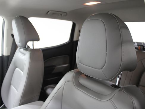 Used 2018 GMC Canyon 2WD Crew Cab w/ Convenience Package image 5