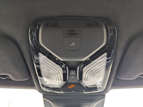 Used 2026 BMW X7 M60i AWD/4WD image 9