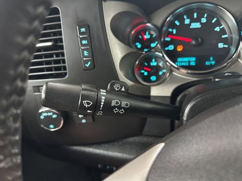 Used 2011 Chevrolet Silverado 2500 LT w/ Interior Plus Package AWD/4WD image 37