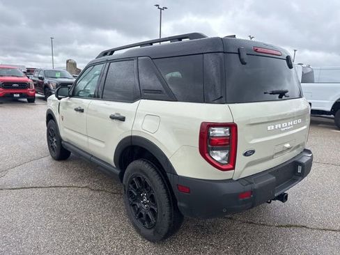 Used 2025 Ford Bronco Sport Badlands AWD/4WD image 7