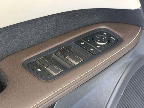 Used 2023 Lexus RX 350 Premium w/ Accessory Package AWD/4WD image 22