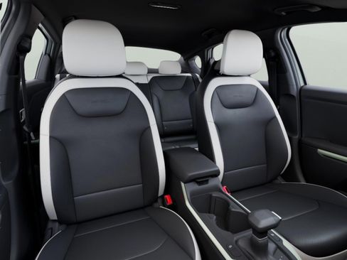 New 2026 Kia K4 GT-Line FWD image 10