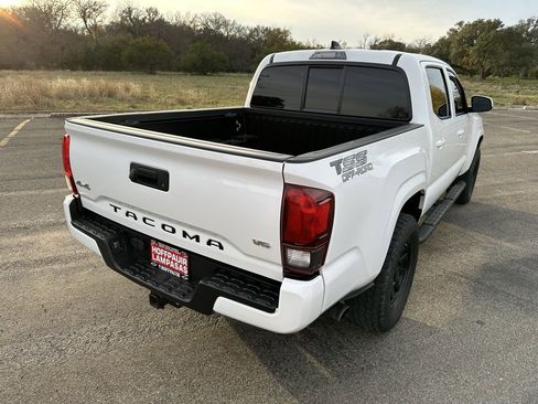 Used 2023 Toyota Tacoma TRD Sport image 6