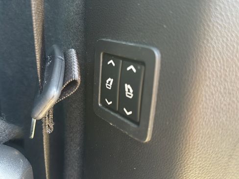 Used 2023 Cadillac XT6 Premium Luxury image 24