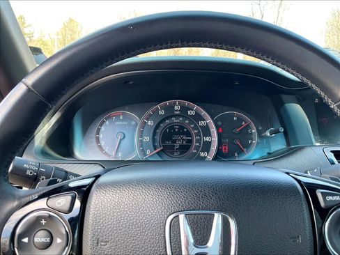 Used 2017 Honda Accord Sport image 24