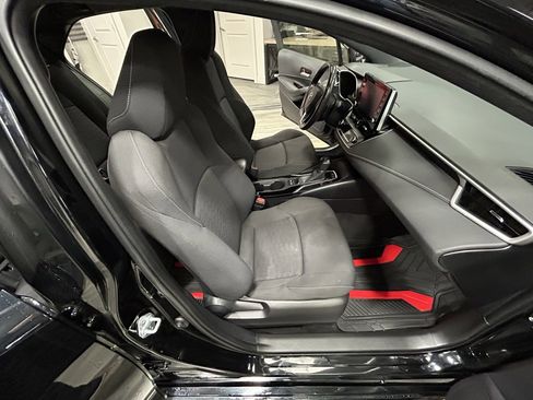 Used 2022 Toyota Corolla SE image 36