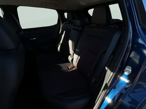 Used 2025 Nissan Kicks SR image 13