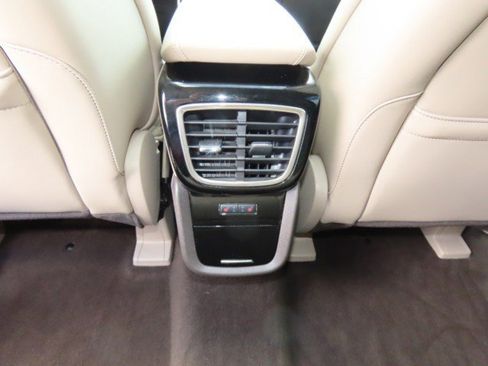 Certified 2023 Lincoln Nautilus Reserve w/ Luxury Package image 20