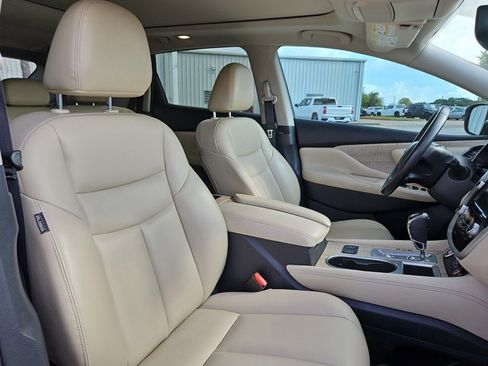 Used 2020 Nissan Murano SV w/ Premium Package FWD image 21