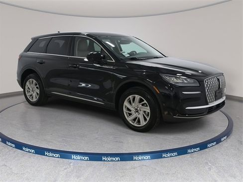 Used 2023 Lincoln Corsair FWD image 3