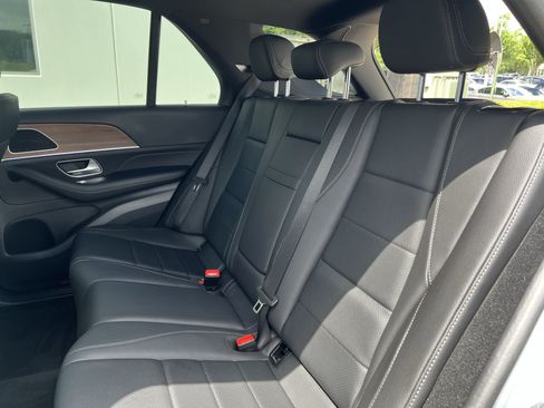 Certified 2025 Mercedes-Benz GLE 350 4MATIC image 32