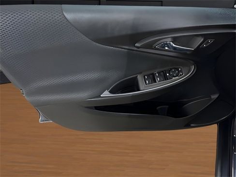 Used 2022 Chevrolet Malibu LT image 27