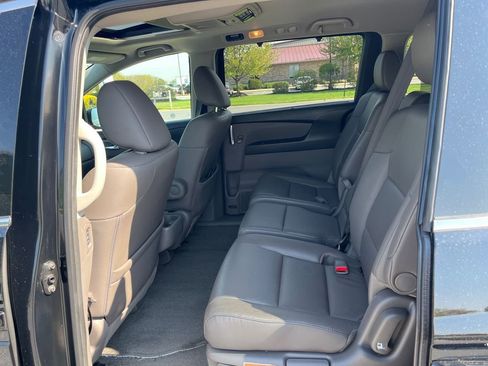 Used 2016 Honda Odyssey Touring image 24