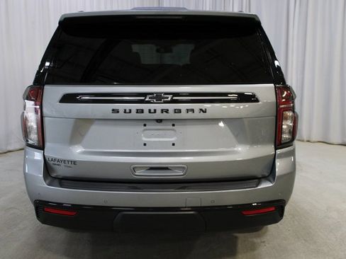 Used 2023 Chevrolet Suburban Z71 w/ Luxury Package image 5