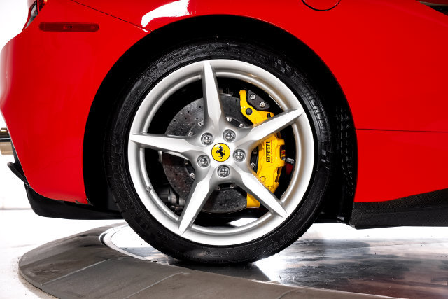 Certified 2018 Ferrari 488 GTB RWD image 20