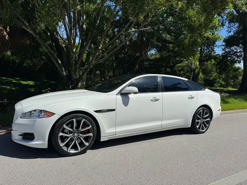 Used 2013 Jaguar XJ L Supercharged image 14