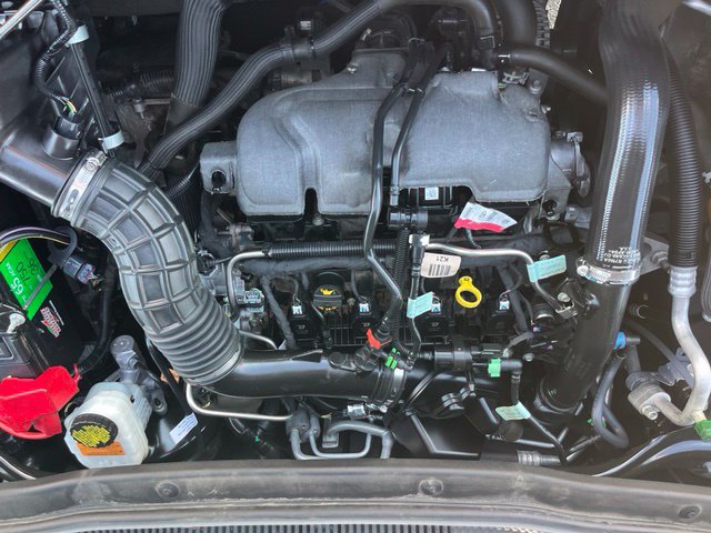 Used 2019 Ford Explorer Limited w/ Ford Safe & Smart Package FWD image 30