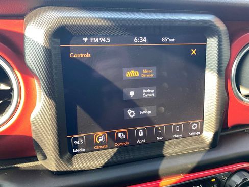 Used 2020 Jeep Wrangler Unlimited Rubicon w/ Dual Top Group AWD/4WD image 22