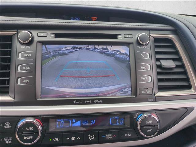 Certified 2019 Toyota Highlander XLE FWD image 14