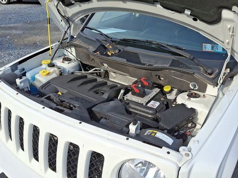 Used 2016 Jeep Patriot Sport w/ Power Value Group image 27
