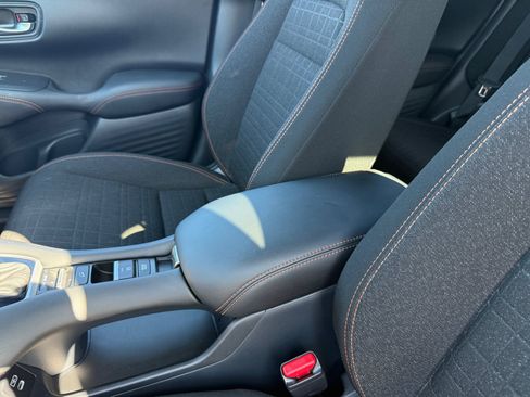 Certified 2025 Honda HR-V Sport image 14