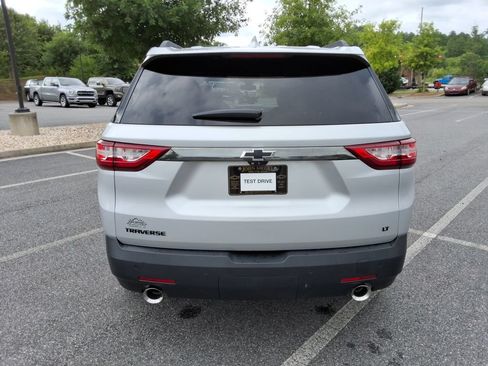 Certified 2020 Chevrolet Traverse LT w/ LT Premium Package FWD image 6