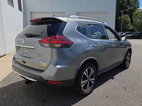 Used 2019 Nissan Rogue SV w/ Sun & Sound Touring Package AWD/4WD image 6