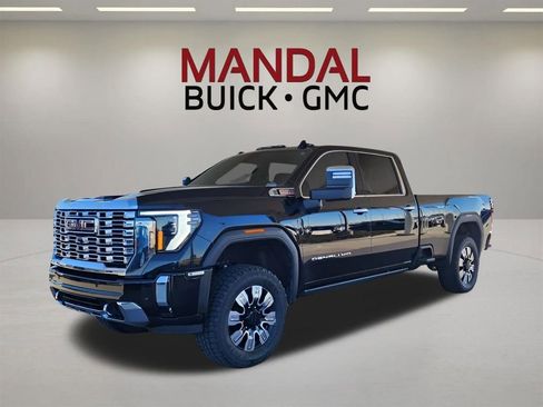 Used 2025 GMC Sierra 3500 Denali w/ Denali Reserve Package AWD/4WD image 1