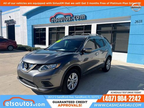 Used 2016 Nissan Rogue SV image 1