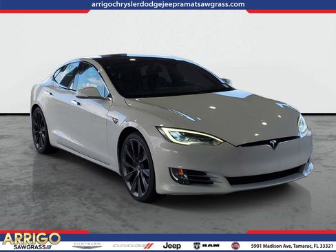 Used 2021 Tesla Model S Long Range Plus AWD/4WD image 1