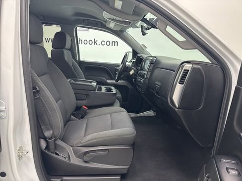 Used 2018 Chevrolet Silverado 1500 LT w/ All Star Edition image 27